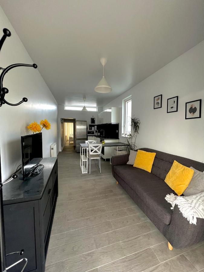 Newly Renovated 1 Bedroom Flat With Garden Pergola Ennis Exterior photo